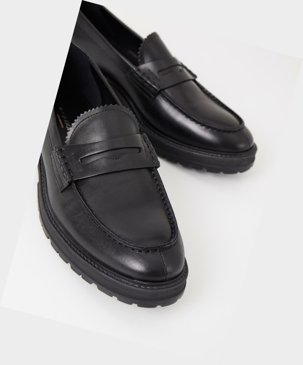 Vagabond Johnny Men Loafers Black | 09867-HWXV