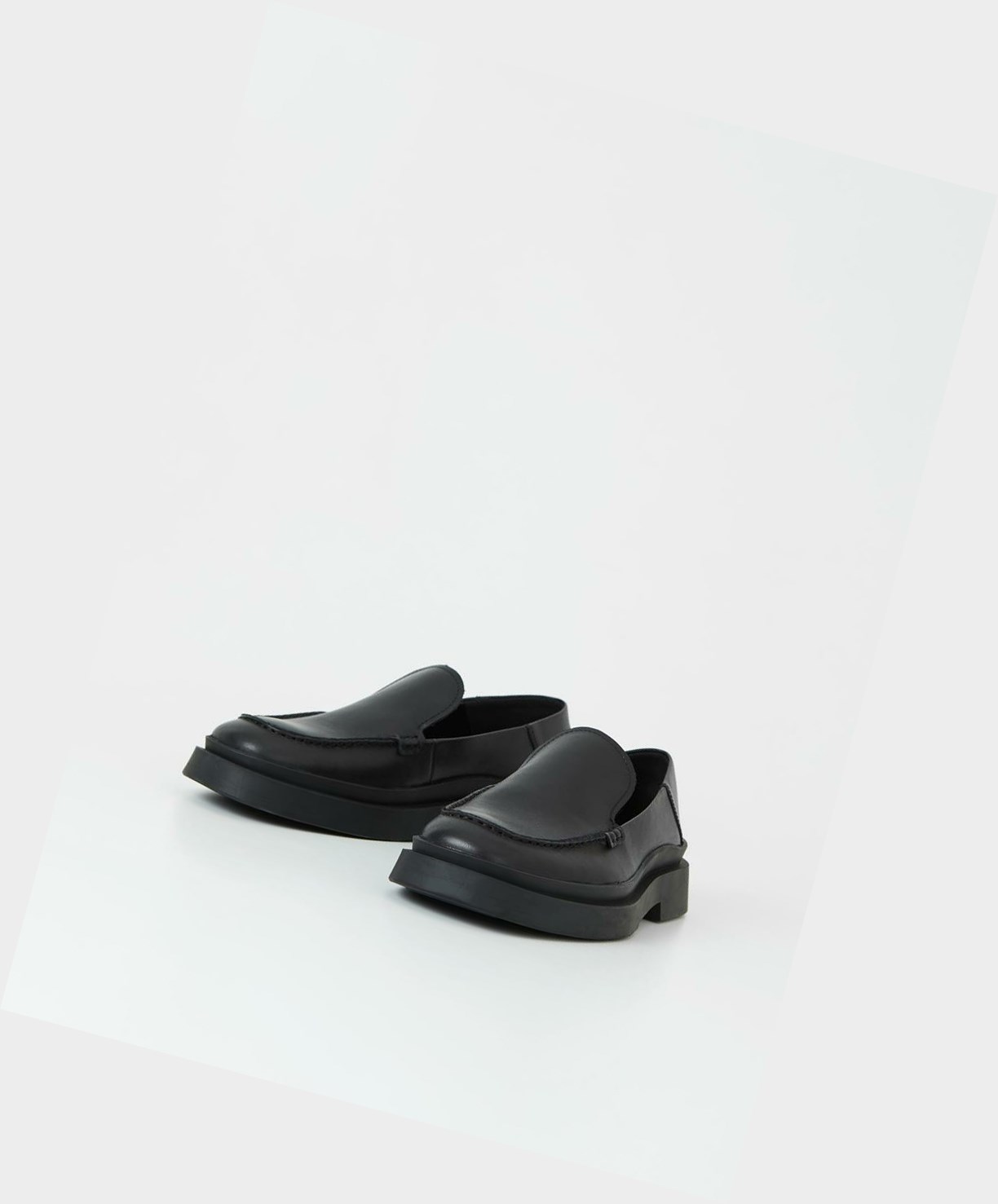 Vagabond Mike Men Loafers Black | 02396-TVIK