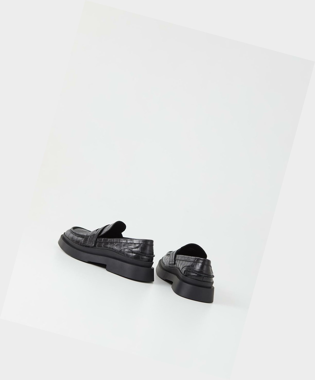 Vagabond Mike Men Loafers Black | 41982-SEXD